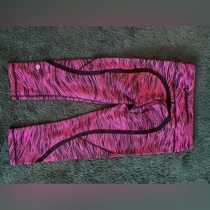 Lulu lemon 3/4 length pants xs